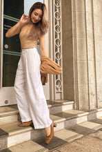 Load image into Gallery viewer, Elara Soft Patent Pumps