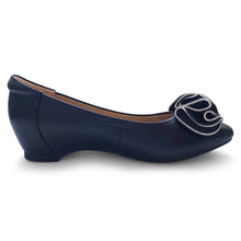 Load image into Gallery viewer, Teresa Hidden Wedges with diamond gathers