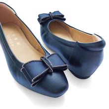 Load image into Gallery viewer, Onyx Gemstone Glamour Pumps