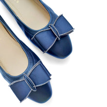 Load image into Gallery viewer, Onyx Gemstone Glamour Pumps