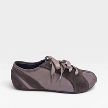 Load image into Gallery viewer, Sabine Panelled Sneakers