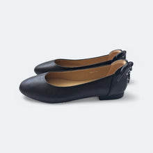 Load image into Gallery viewer, Sophie Leather Flats