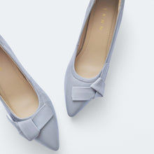 Load image into Gallery viewer, Dierra Patent Leather Low Heel