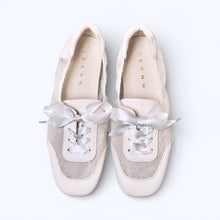 Load image into Gallery viewer, Aeris Ribbon Sneakers