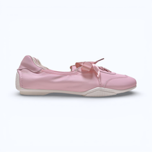 Load image into Gallery viewer, Aeris Ribbon Sneakers