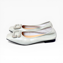 Load image into Gallery viewer, Carla Flats with Buckle