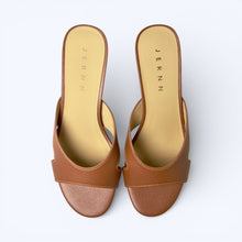 Load image into Gallery viewer, Claude Low Heel Sandals