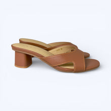 Load image into Gallery viewer, Claude Low Heel Sandals