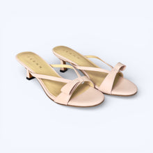 Load image into Gallery viewer, Elle Kitten Heels