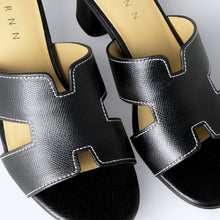 Load image into Gallery viewer, Hannah Low Heel Sandals