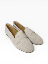 Load image into Gallery viewer, Simone Loafers