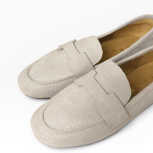 Load image into Gallery viewer, Simone Loafers