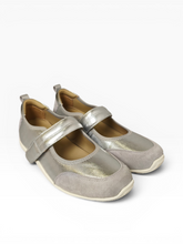 Load image into Gallery viewer, Elara Mary Jane Sneakers