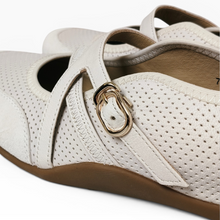 Load image into Gallery viewer, Jenny Comfort Sneakers