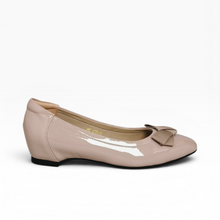 Load image into Gallery viewer, Adeline Bow Pumps