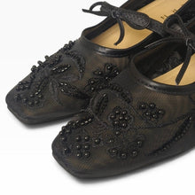 Load image into Gallery viewer, Marielle Embroidered Flats