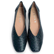 Load image into Gallery viewer, Evelyn handwoven square round low pumps