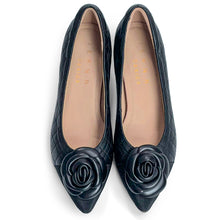 Load image into Gallery viewer, Camellia heels with stitching