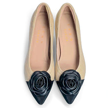 Load image into Gallery viewer, Camellia heels with stitching