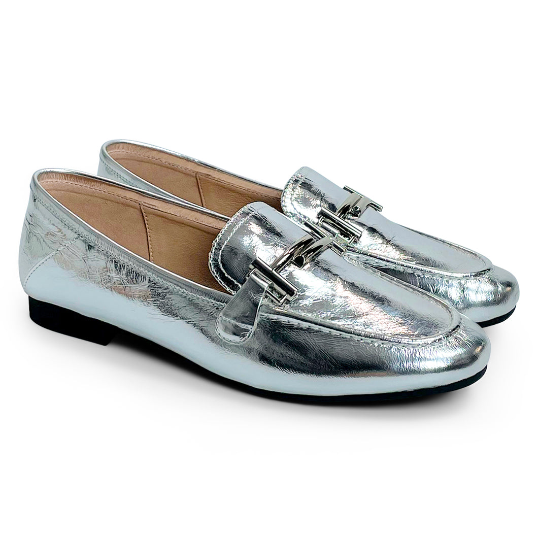 Tasly Italian leather loafers with T bar buckle