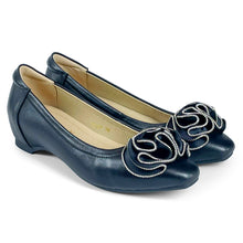 Load image into Gallery viewer, Teresa Hidden Wedges with diamond gathers