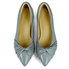 Load image into Gallery viewer, Bennett Signature lambskin pumps with twisted gathers