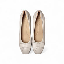 Load image into Gallery viewer, Elise Ribbon Pumps