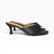 Load image into Gallery viewer, Linda Lace Low Heel Sandals