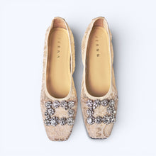 Load image into Gallery viewer, Macy Diamond Flats