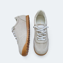Load image into Gallery viewer, Naomi Suede Leather Sneakers