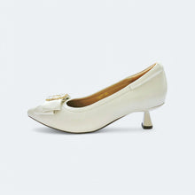 Load image into Gallery viewer, Cierra Elegant Patent Leather Heel