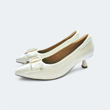 Load image into Gallery viewer, Cierra Elegant Patent Leather Heel