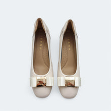 Load image into Gallery viewer, Gloria Lambskin Leather Low Heels