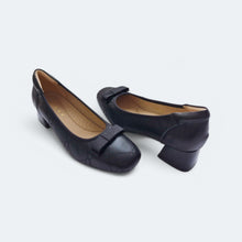 Load image into Gallery viewer, Yuri Elegant Leather Heel