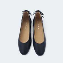 Load image into Gallery viewer, Sophie Leather Flats