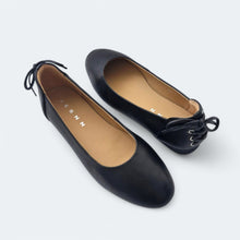Load image into Gallery viewer, Sophie Leather Flats