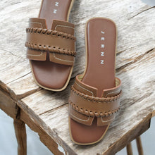 Load image into Gallery viewer, Yoru Premium Leather Flats