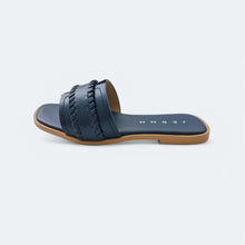 Load image into Gallery viewer, Yoru Premium Leather Flats