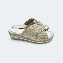 Load image into Gallery viewer, Victorian Weave Wedge Sandal