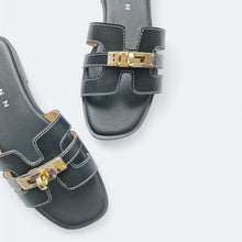 Load image into Gallery viewer, Comma Comfy Sandal