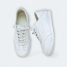 Load image into Gallery viewer, Caydence Sneaker