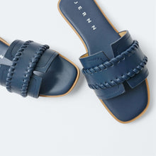 Load image into Gallery viewer, Yoru Premium Leather Flats