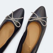 Load image into Gallery viewer, Huda Metallic Flats