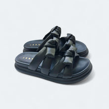 Load image into Gallery viewer, Lorre Pillow Sandal
