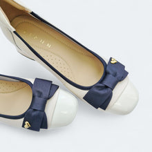 Load image into Gallery viewer, Genevieve Lambskin Leather Low Heels