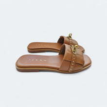 Load image into Gallery viewer, Molly Premium Leather Flats