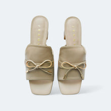 Load image into Gallery viewer, Senna Premium Low Heel