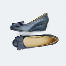 Load image into Gallery viewer, Jeanne Lambskin Leather High Wedges