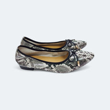 Load image into Gallery viewer, Perry Comfy Everyday Flats