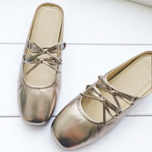 Load image into Gallery viewer, Olive Casual Leather Flats